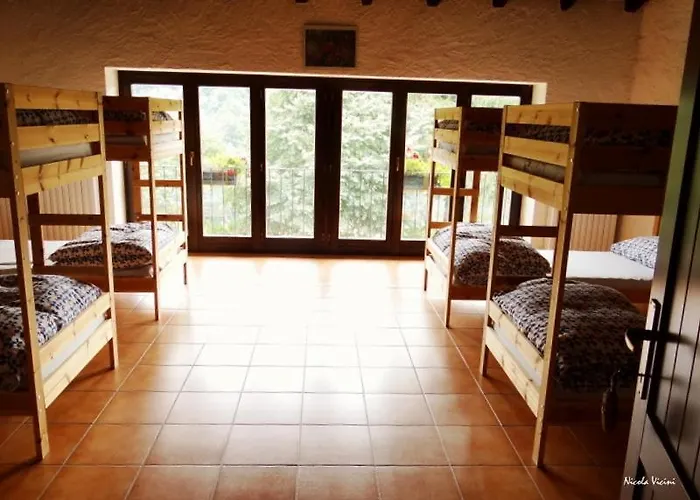 Хостел Rifugio Alpetto Di Torno Sormano