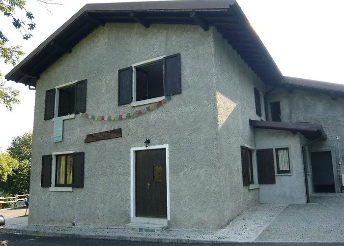 Хостел Rifugio Alpetto Di Torno
