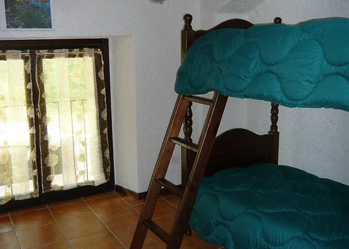 Rifugio Alpetto Di Torno Хостел