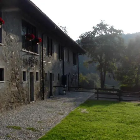 Rifugio Alpetto Di Torno אכסניה